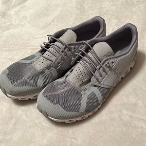On Cloud Swiss Engineering Womens Gray Size 10.5 Athletic Shoes